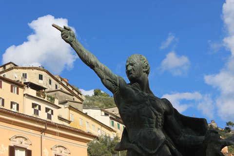 Statua di Marco Tullio Cicerone